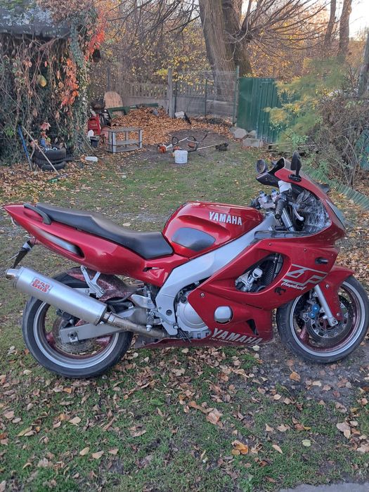 Motor yamaha yzf  600 r.