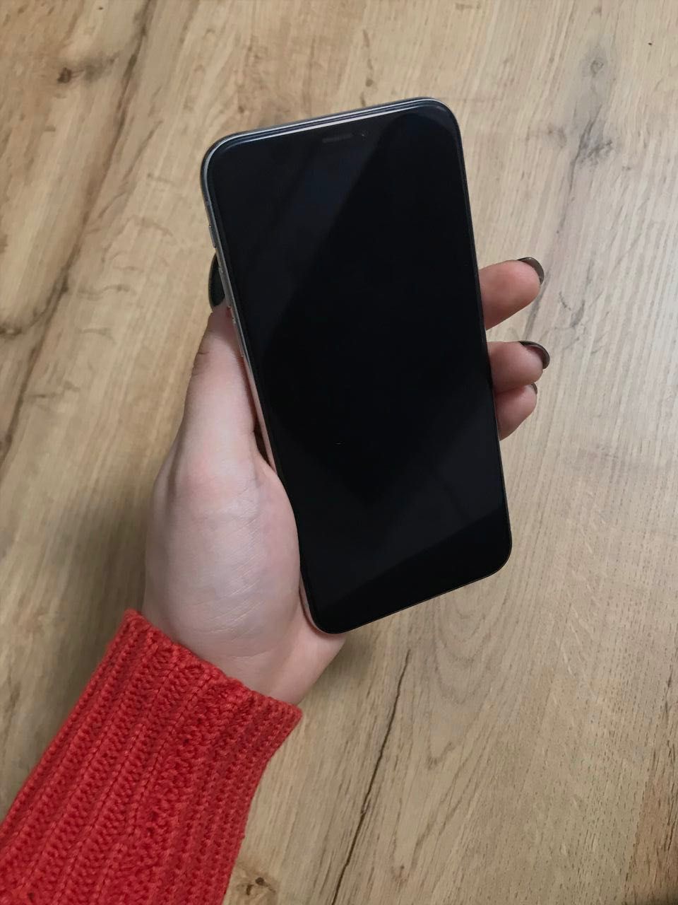 Телефон iPhone X