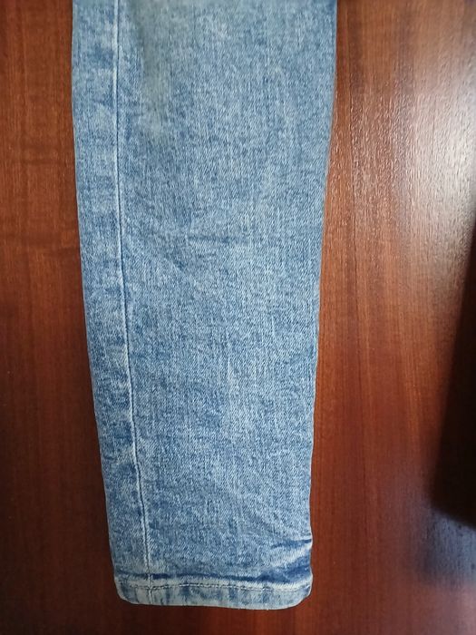 Calças de ganga tam 40 marca Bershka