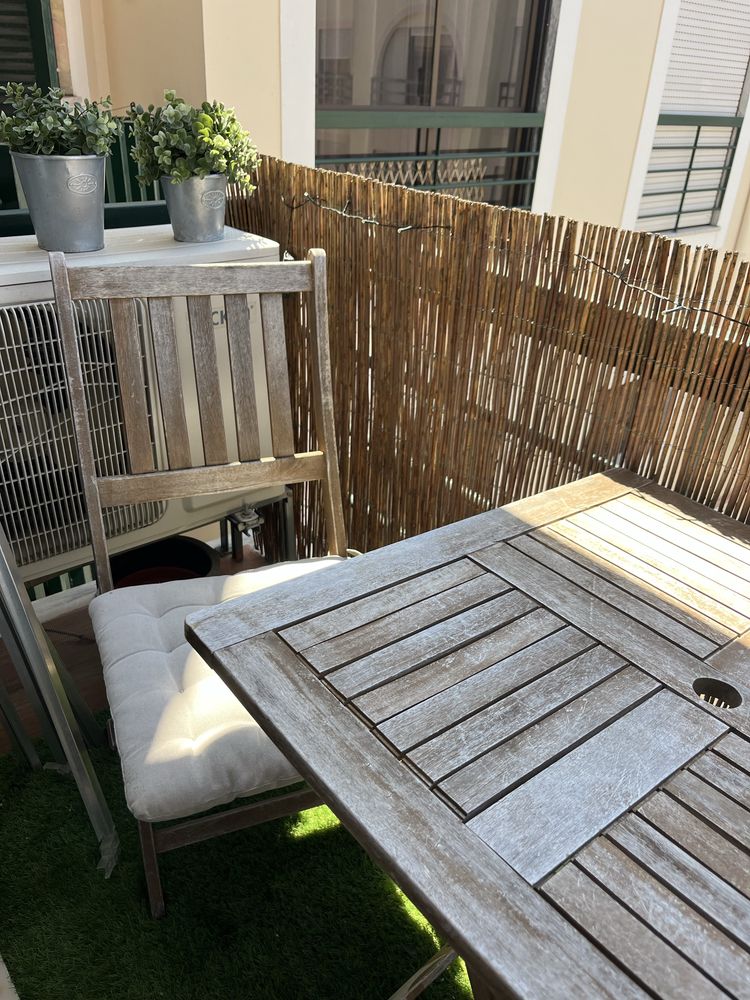 Mesa exterior + 2 cadeiras