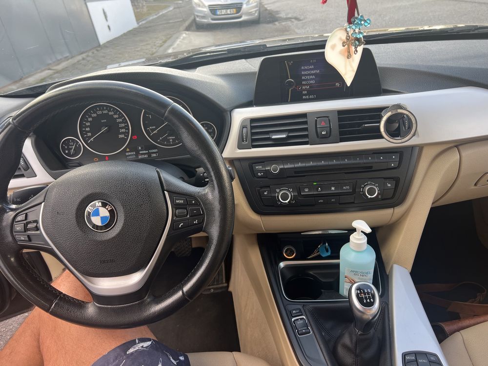 Carrinha BMW 318D 2.0