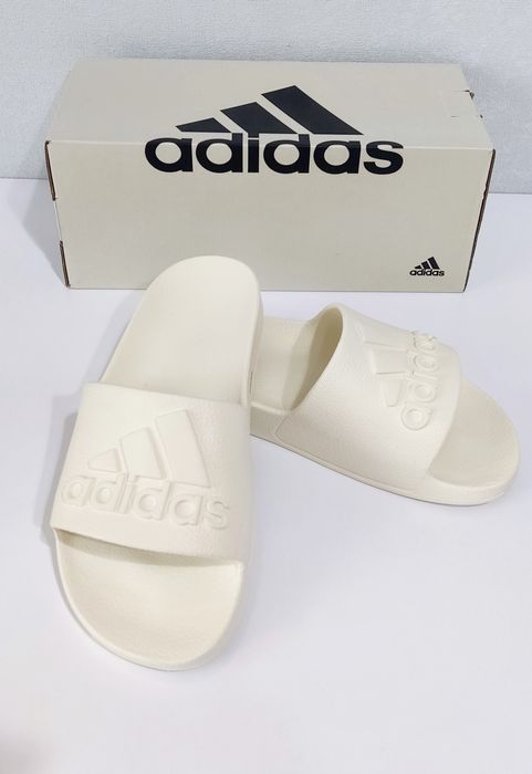 Шльопанці Adidas