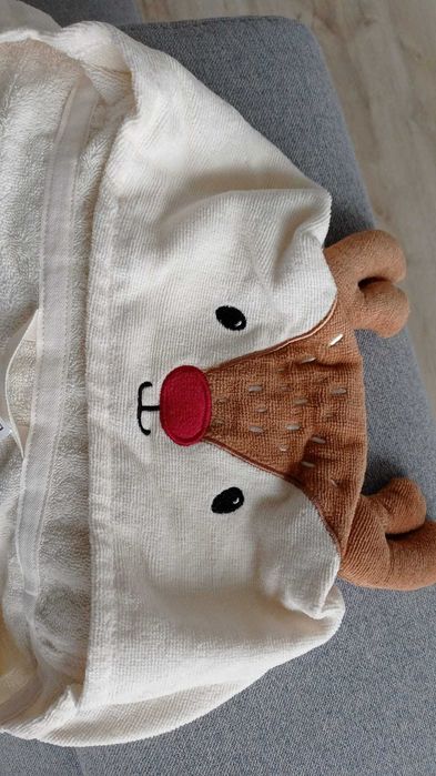 ręcznik świąteczny kąpielowy z kapturem renifer H&M 70x130