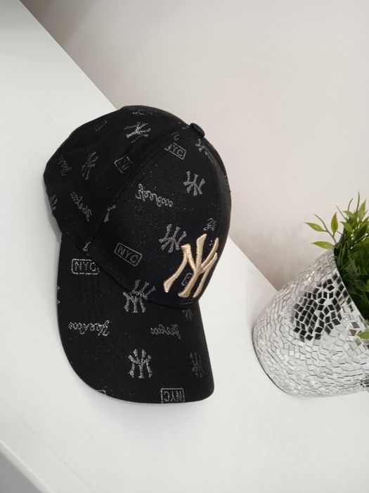 Czapka z daszkiem bejsbolówka czarna regulowana unisex