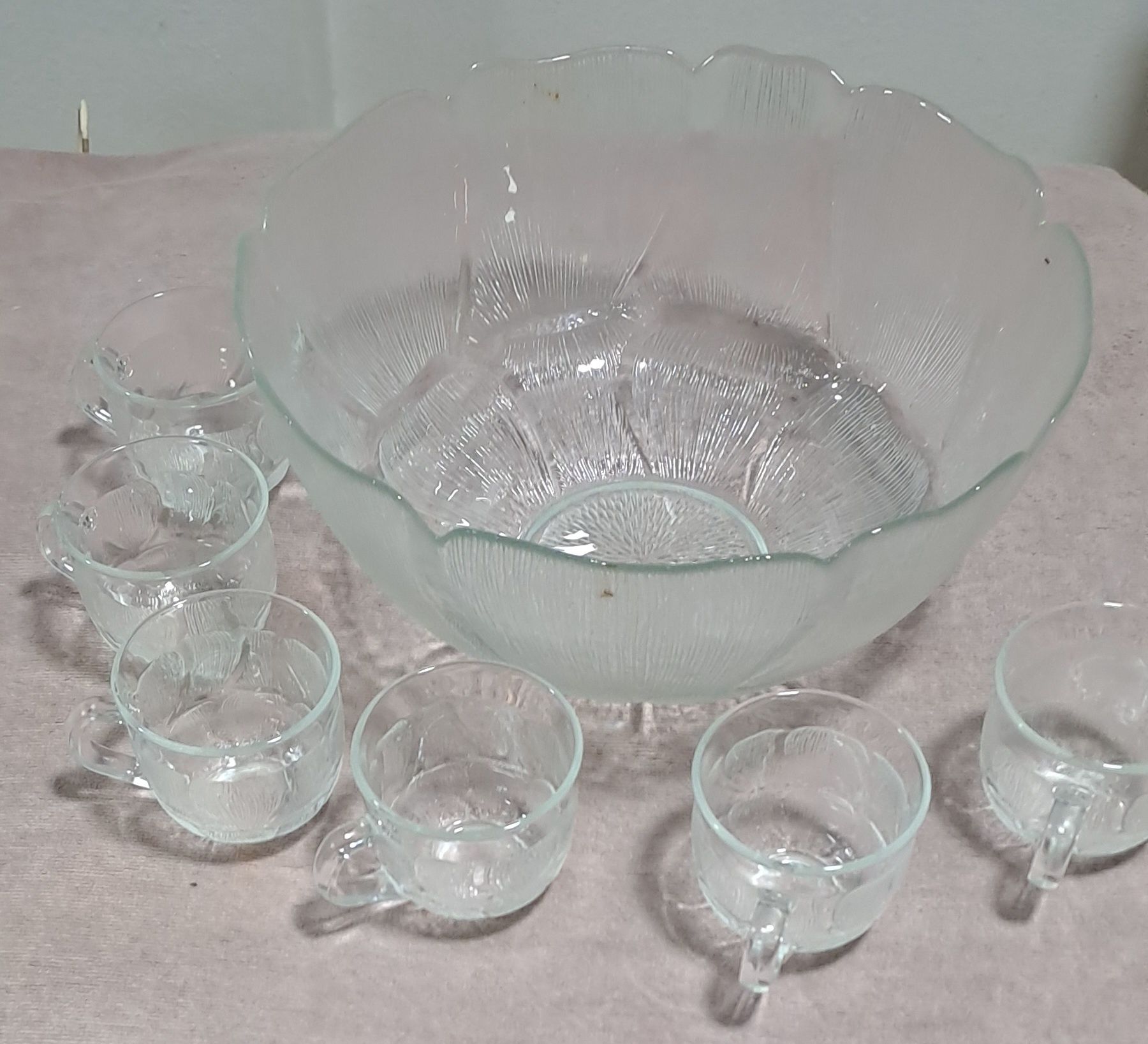 Taça  de vidro com 6 chavenas