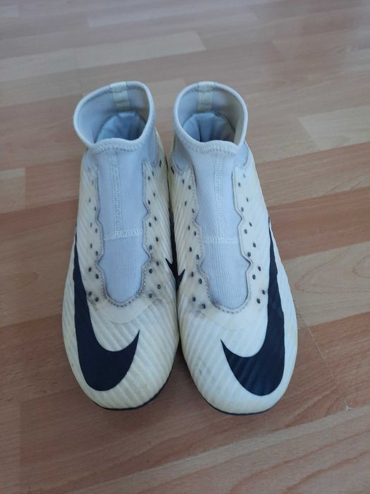 Buty sportowe korki