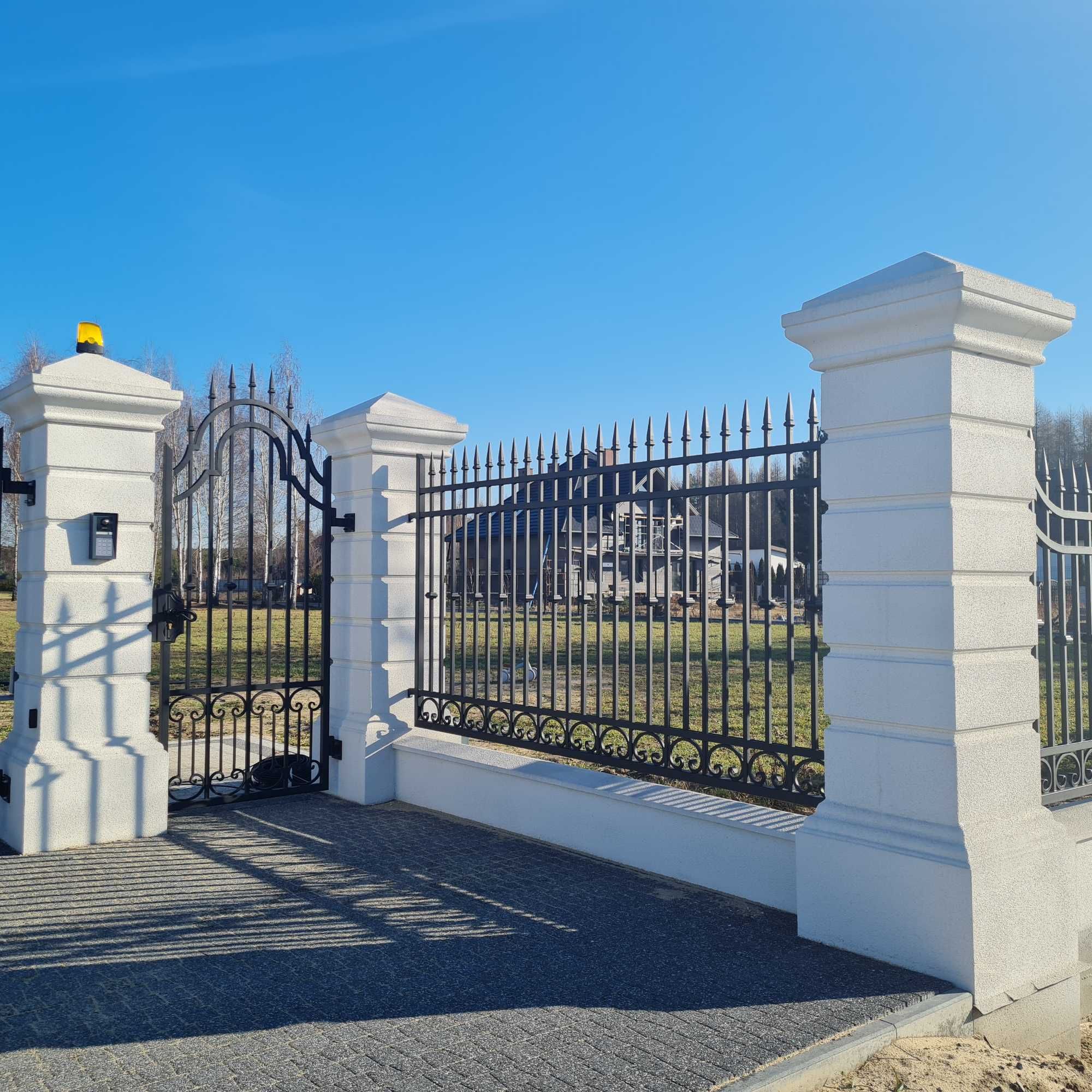 Ogrodzenia Dworkowe,Bramy,Przęsła Kute,Metalowe,Słupki Stylowe,Boniowe