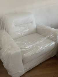 Белый диван, кресло. Герминия. Кожаный. Ниша, кровать