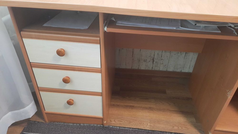 Компьютерний / письмовий стіл 1.4 м