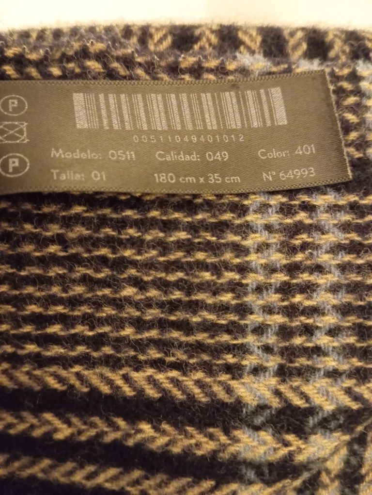 Cachecol Massimo Dutti 100% lã