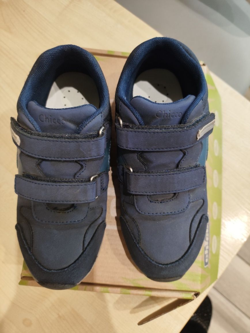 Ботинки chicco продам