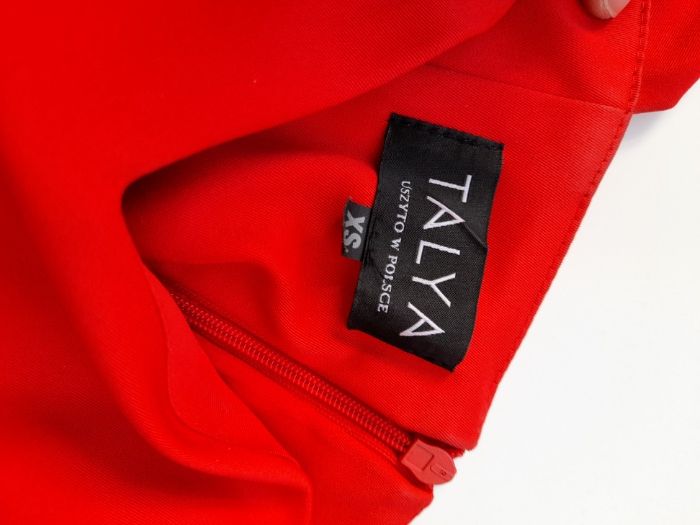 Czerwona rozkloszowana sukienka wesele studniówkę półmetek 18 Talya XS