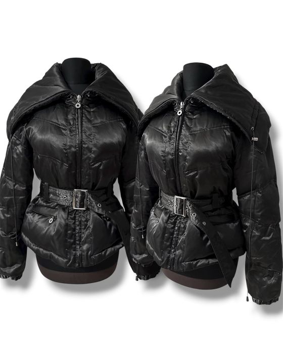 Чорна куртка з воротом