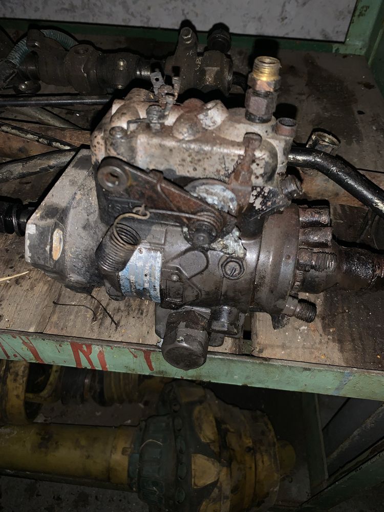 Pompa wtryskowa renault ares 4 cylindry