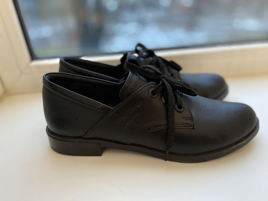 Туфлі весна/осінь на шнурках