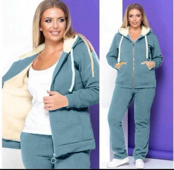 Жіночий костюм з хутром