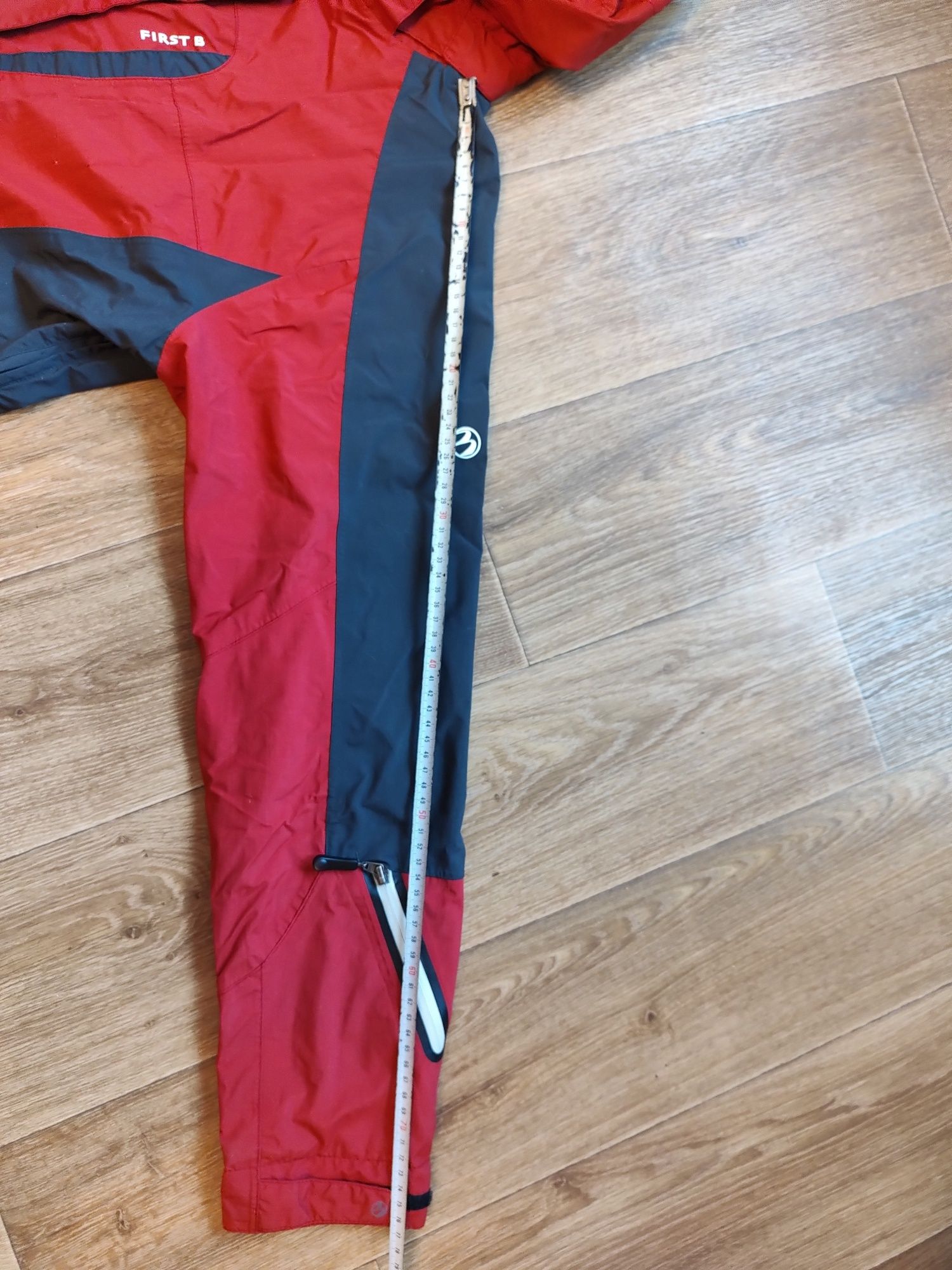 Курточка First B water- windproof. Розмір S, 42-44 український