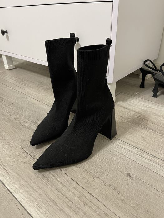 Ботінки жіночі на каблуку