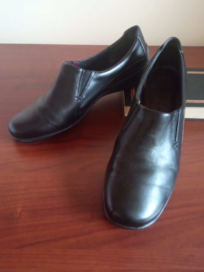 Мокасини Clarks. Р. 8