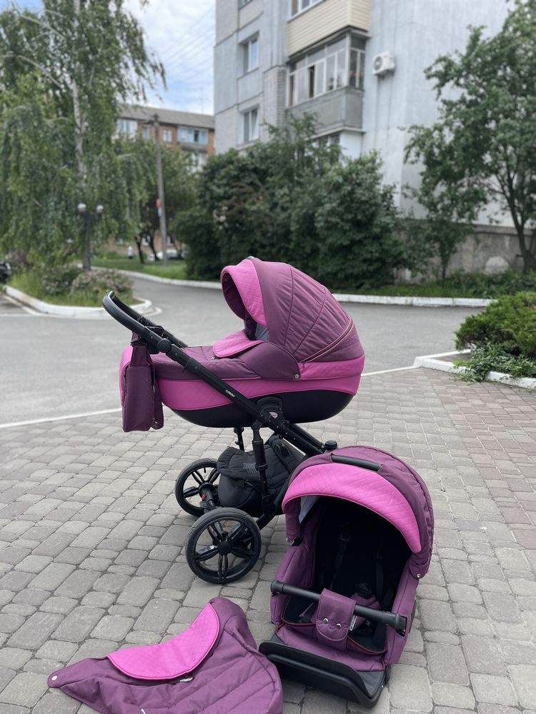 Коляска Adamex 2 в 1 в стані нової