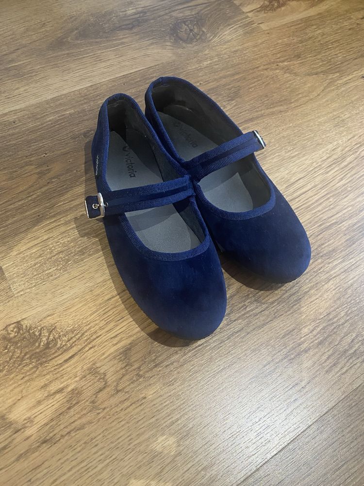 Sapato victoria azul escuro