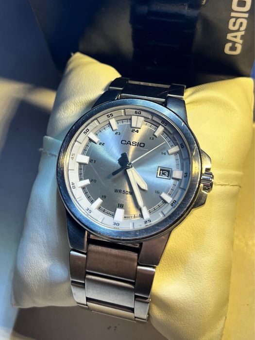 Чоловічий годинник Casio MTP-E173D-7AVEF — Оригінал, стиль, якість!