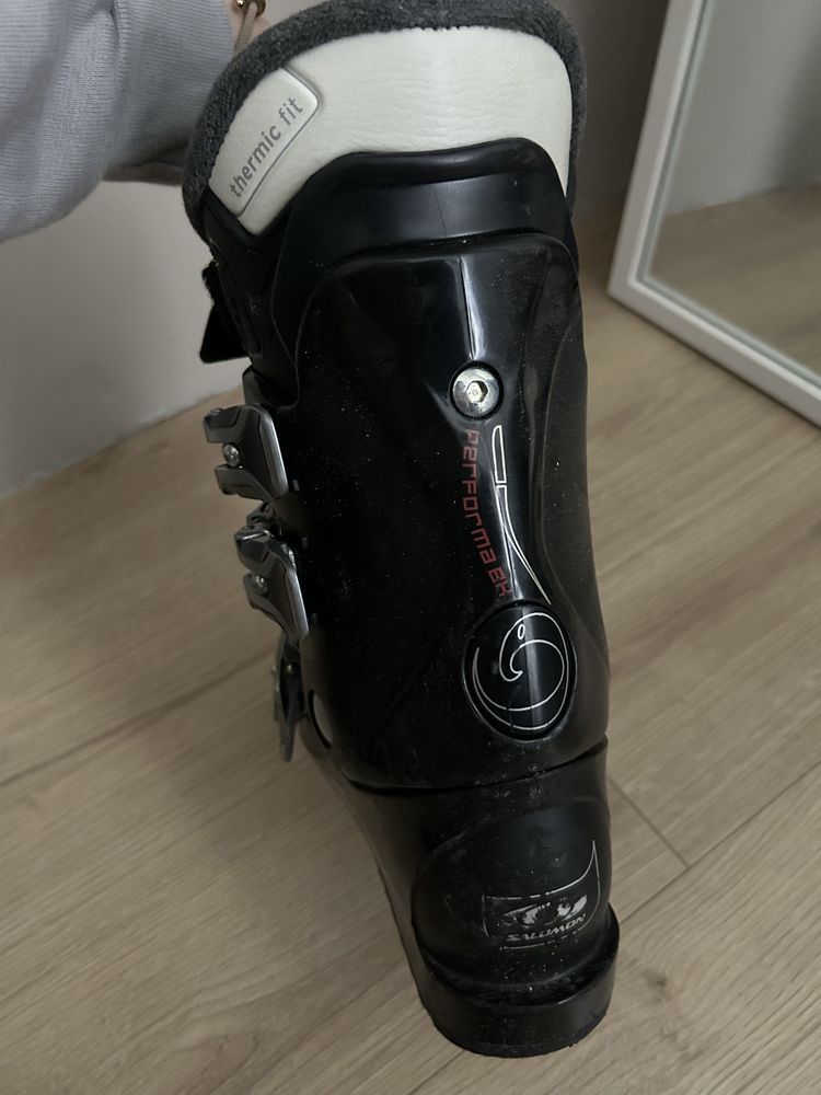 Buty narciarskie Salomon 37 1/3 23,5 cm damskie thermo fit