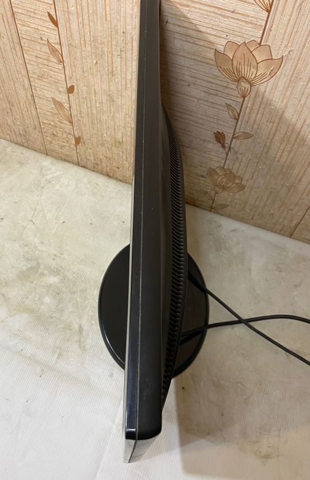 Монітор 22" → LG W2243S | 1920 x 1080 FULL HD | VGA