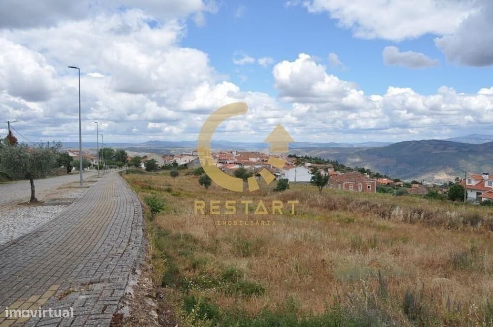 18 Lotes  Para construção de moradias individuais e unifamilares com c