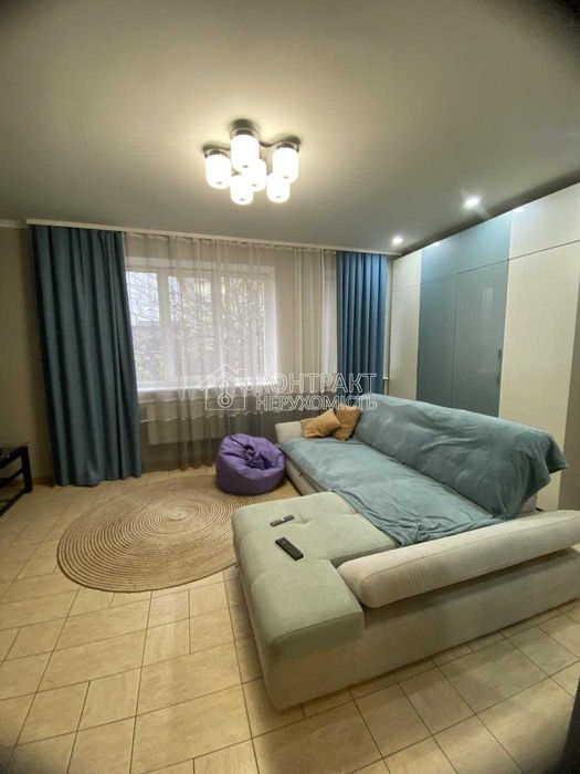 Продається 2 поверховий будинок з гаражем та ділянкою, ХТЗ