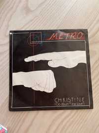 Single dos Metro “Christine/ Cut Up”