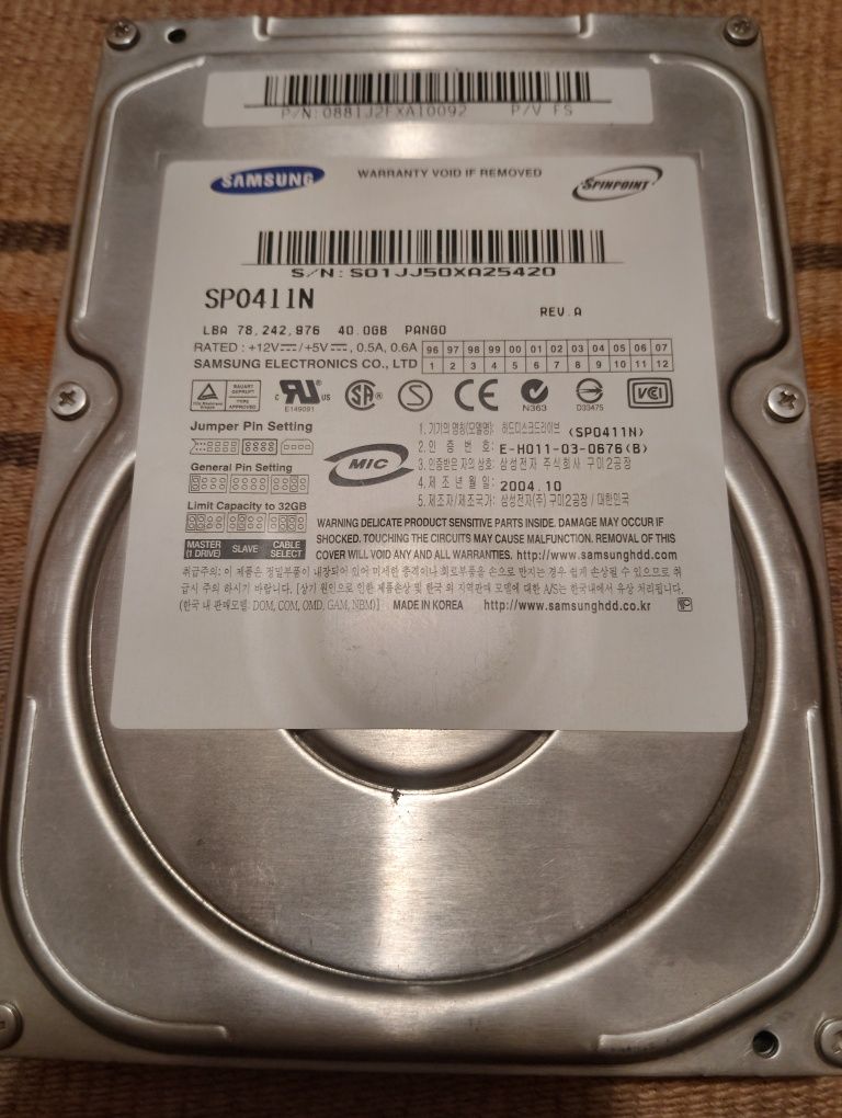 IDE жосткий диск на 40GB