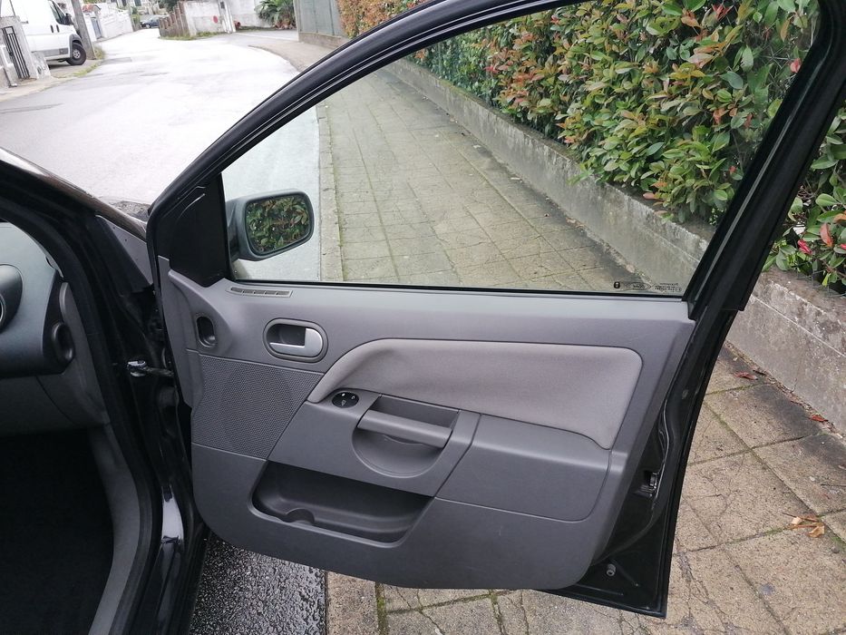 Ford Fiesta 14DCI Ghia