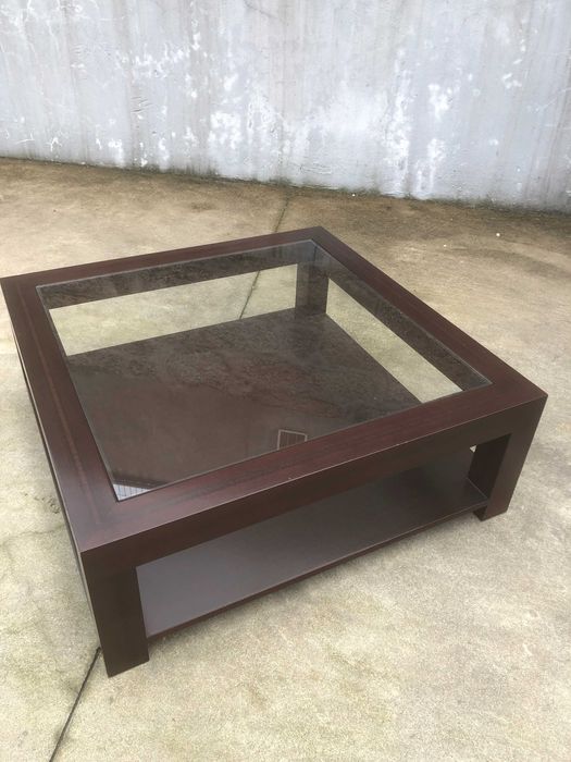 Mesa de apoio em madeira maciça de mogno, estilo inglês em bom estado