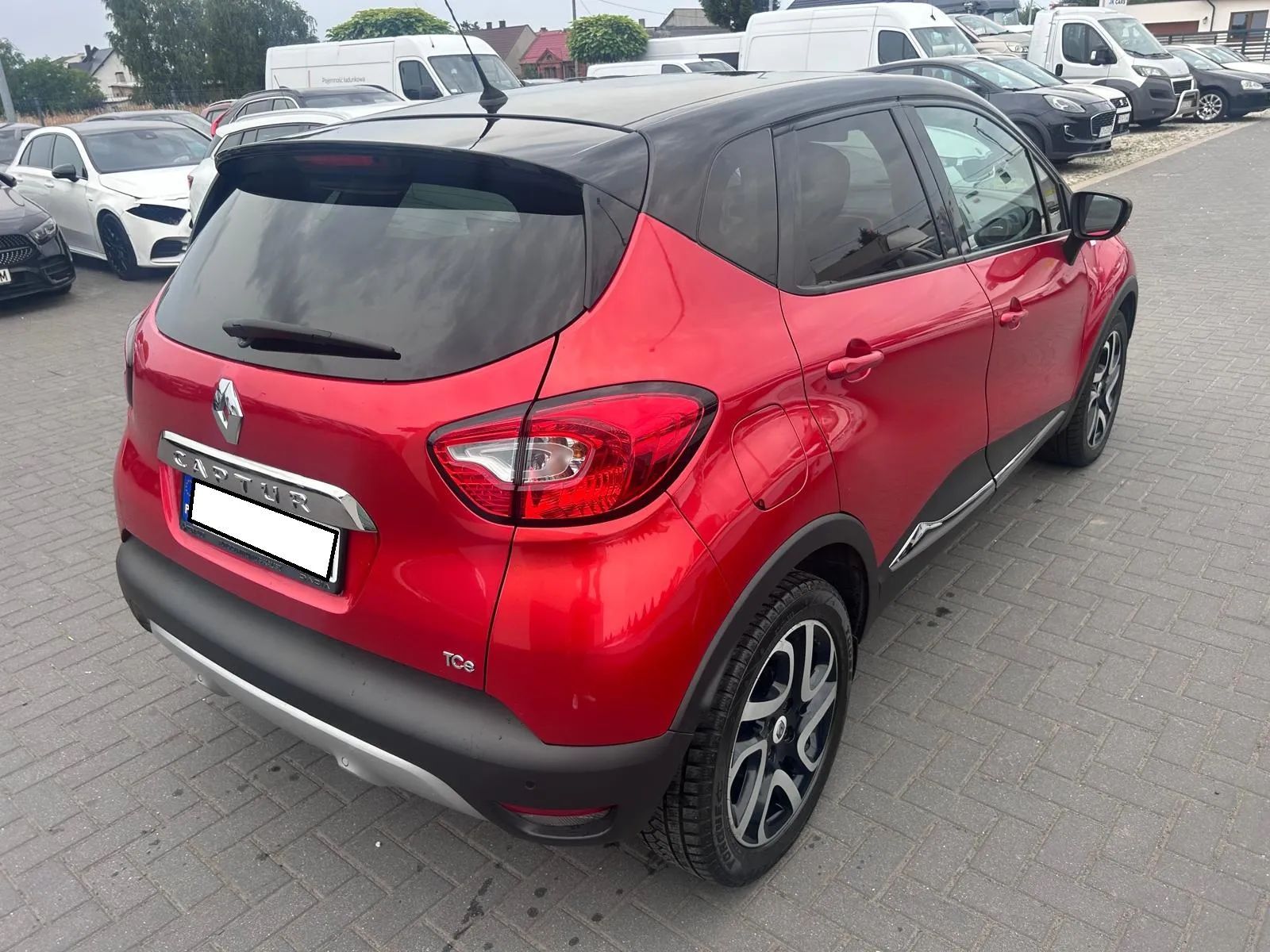 Renault Captur Helly Hansen/Salon Polska/1.2TCe-120KM/4 cylindry/Automat