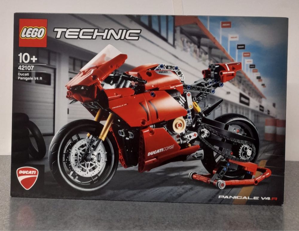 Lego 42107 Ducati Panigale V4R