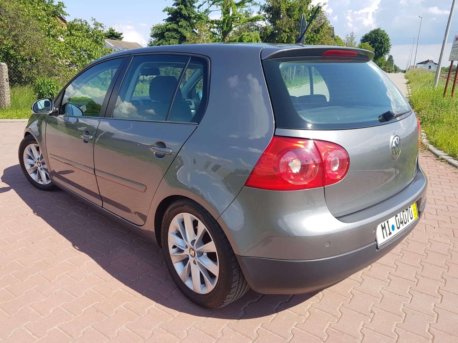 VW Golf V 1.6 MPI 102KM