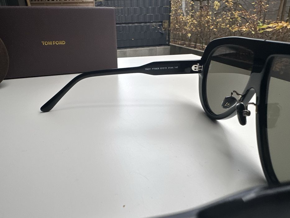 Okualry przeciwsloneczne Tom Ford Troy