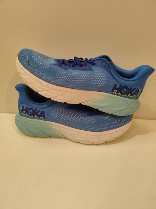 кроссовки Hoka Arahi 7