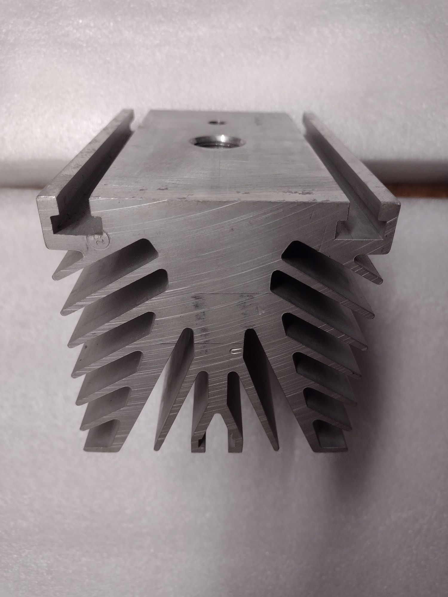 Radiator aluminiowy