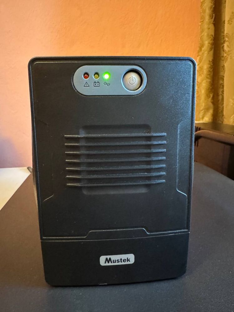 UPS ДБЖ Mustek PM 2000 VA / 1200W