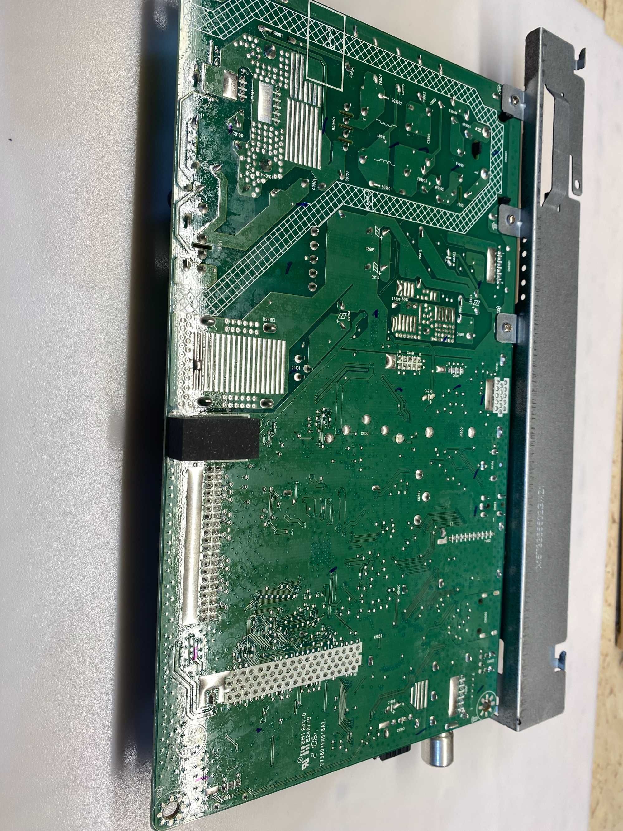 płyta główna +gratisy Philips 24PFS5525/12