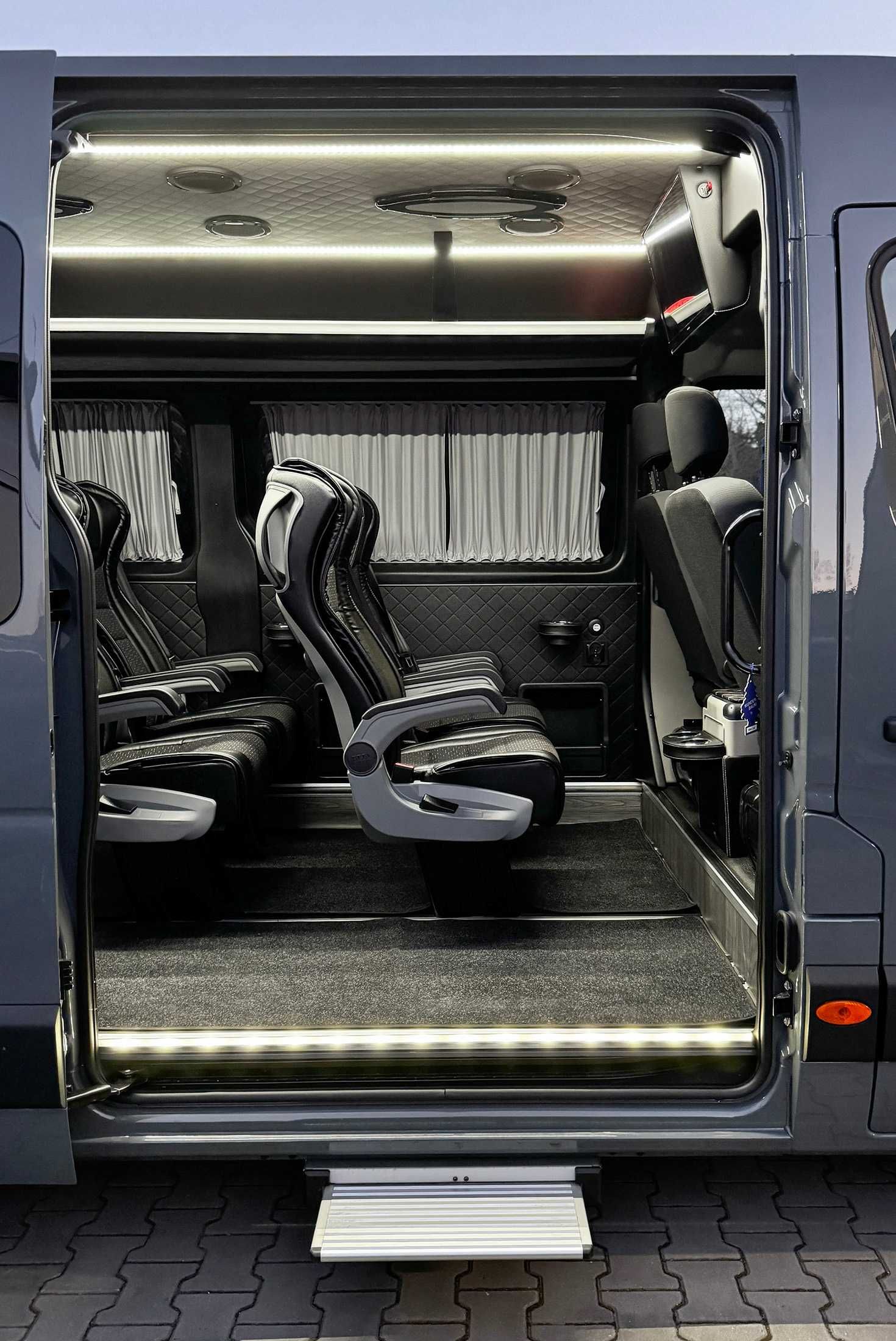 Bus wynajem RENAULT MASTER VIP 9 Osobowy WINIETY w CENIE kat B 9 os TV