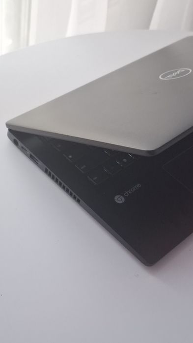 Dell Chrome OS latitude 5400 14" i3 8145u 4 ram 128 ssd st: 9DLL0F3