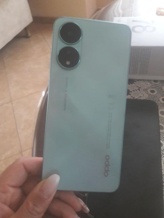 Oppo a78 smartfon