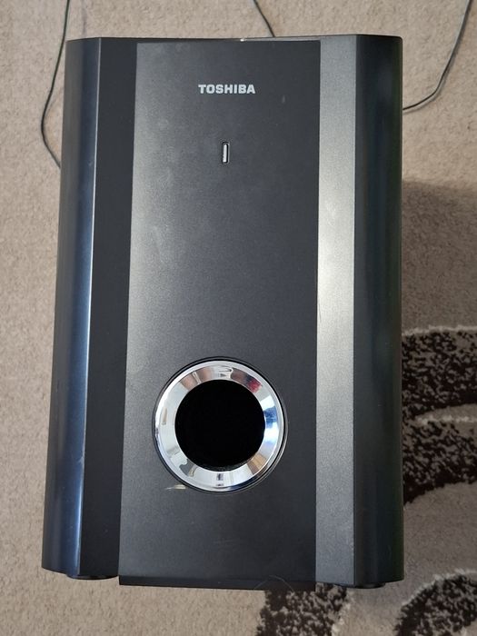 Колонки Toshiba і сабвуфер (пасивні)