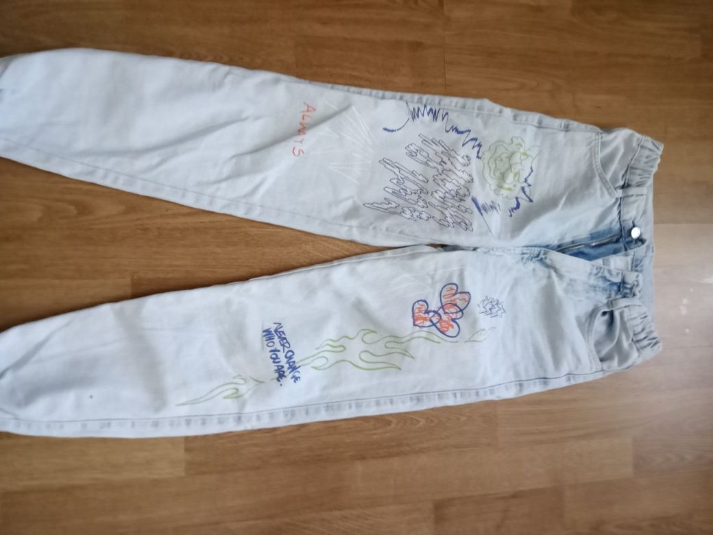 Zestaw spodni jeansów malowanych firmowe róż XS ,S