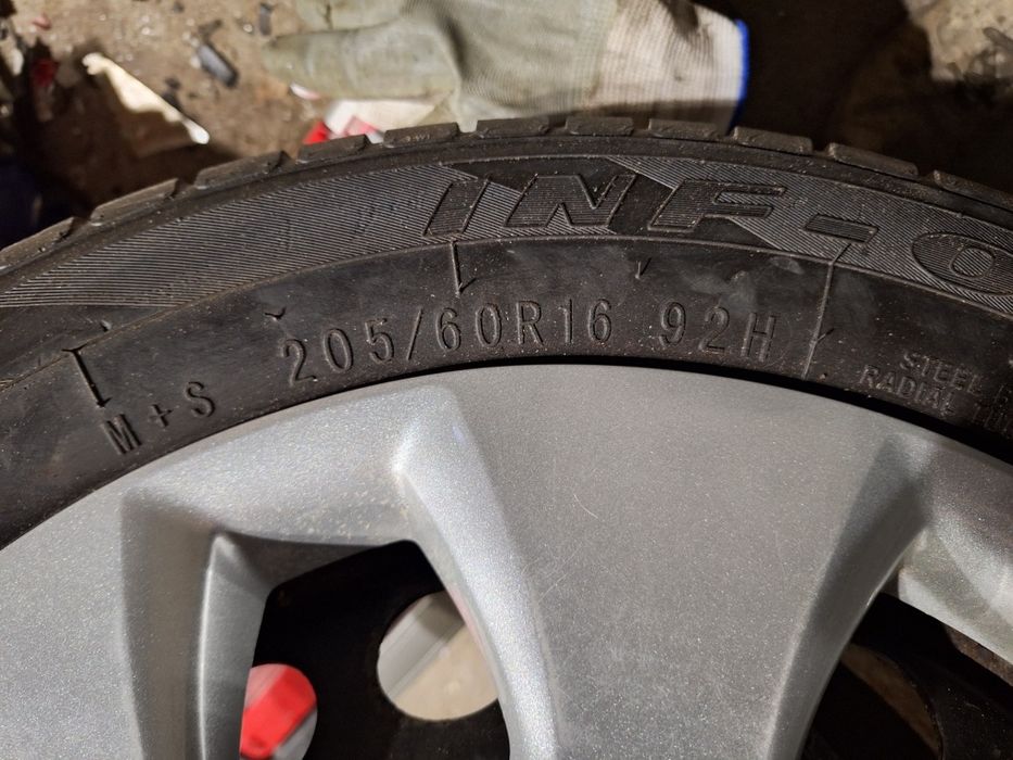 Opony zimowe 4 sztuki