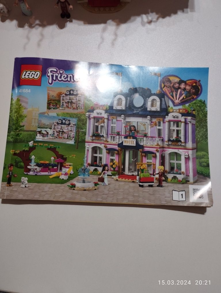 LEGO friends hotel w mieście