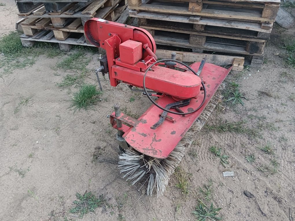 Zamiatarka szczotka do traktorka dzika Honda Iseki Kubota